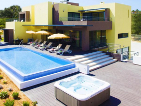 Villa Bahamas Coastal Retreat